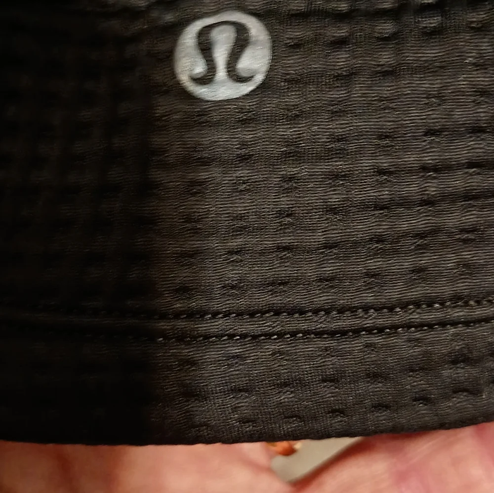 Lululemon Womans Black Sweater Pullover With Tie Pull At Neck - Picture 4 of 4